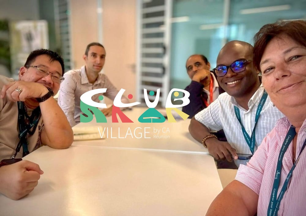 La première réunion des Jeunes Pousses, autour d’une table du Village